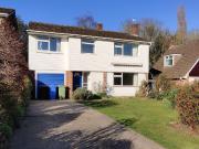3 bedroom detached house for rent in Cranleigh Rise,...