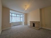 3 bedroom detached house for rent in Cricklade Road,...