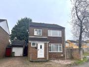 3 Bedroom Detached House For Rent In Eaglestone, Milton...