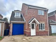 3 bedroom detached house for rent in Hadley Drive,...