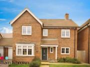 3 bedroom detached house for rent in Holden Way, Earls...