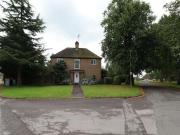 3 Bedroom Detached House For Rent In Lyme Green