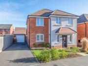 3 bedroom detached house for rent in Opal Row, Bidford...