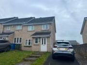 3 bedroom detached house for rent in Priory Chase,...