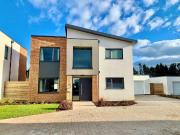 3 bedroom detached house for rent in Regency Drive,...