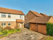 3 bedroom detached house for rent in Ripon Way St Albans...