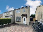 3 Bedroom Detached House For Rent In Scholes