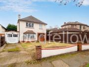 3 Bedroom Detached House For Rent In South Cheam, Surrey