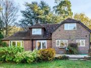 3 Bedroom Detached House For Rent In The Sands