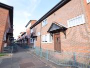 3 bedroom detached house for rent in Tiptree Crescent,...