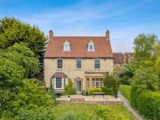 3 Bedroom Detached House For Rent In Wheatley