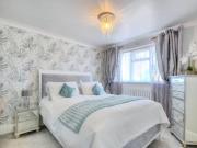 3 bedroom detached house for sale in Alandale Road,...