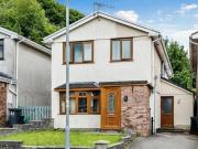 3 Bedroom Detached House For Sale In Alltwen, Neath Port...