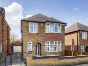 3 Bedroom Detached House For Sale In Arnold, Nottinghamshire