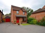 3 bedroom detached house for sale in Ascot Road Horton...