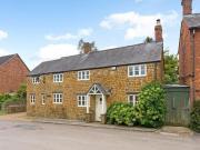 3 Bedroom Detached House For Sale In Banbury