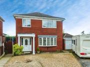 3 Bedroom Detached House For Sale In Barnsley