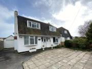 3 Bedroom Detached House For Sale In Bognor Regis, West...