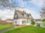 3 Bedroom Detached House For Sale In Bognor Regis, West...