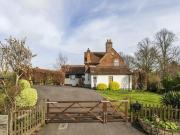 3 Bedroom Detached House For Sale In Boughton under blean
