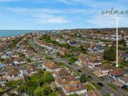 3 bedroom detached house for sale in Brambletyne Avenue,...