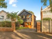 3 bedroom detached house for sale in Brownlow Drive,...