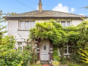 3 bedroom detached house for sale in Dale Avenue,...