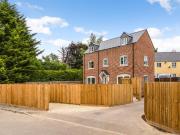 3 bedroom detached house for sale in Dawn Run,...