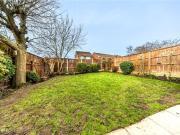 3 bedroom detached house for sale in Deerham Close,...