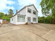 3 bedroom detached house for sale in Doddington Avenue,...
