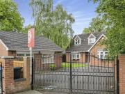 3 Bedroom Detached House For Sale In Doncaster, South...