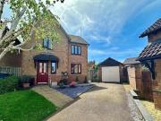3 Bedroom Detached House For Sale In East Hunsbury 3 Bedroom Detached House For Sale In East Hunsbury
