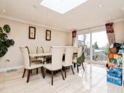 3 bedroom detached house for sale in Elmbank Grove,...