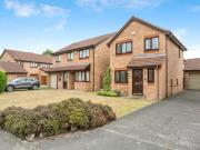 3 bedroom detached house for sale in Farnborough Drive,...