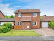 3 bedroom detached house for sale in Fisherfield Drive,...