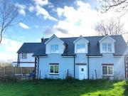 3 bedroom detached house for sale in Foxhills Road...