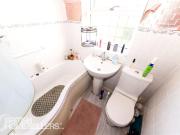 3 bedroom detached house for sale in Gatcombe Close,...