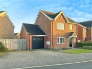 3 bedroom detached house for sale in Gillam Butts,...