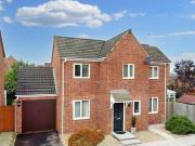 3 Bedroom Detached House For Sale In Gloucester,...
