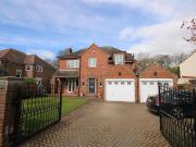 3 bedroom detached house for sale in Gordon Drive, East...