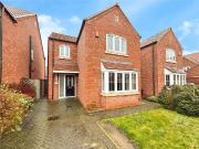3 bedroom detached house for sale in Grafham Drive,...