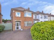 3 bedroom detached house for sale in Grosvenor Avenue...