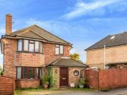 3 Bedroom Detached House For Sale In Guildford, Surrey