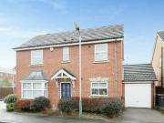 3 bedroom detached house for sale in Herring Road...
