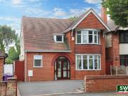 3 bedroom detached house for sale in Himley Crescent,...