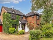 3 Bedroom Detached House For Sale In Horley