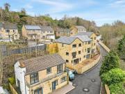 3 Bedroom Detached House For Sale In Huddersfield