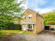 3 Bedroom Detached House For Sale In Huddersfield