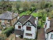 3 Bedroom Detached House For Sale In Hunton Bridge