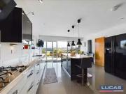3 Bedroom Detached House For Sale In Lilac Cottage, Lon...